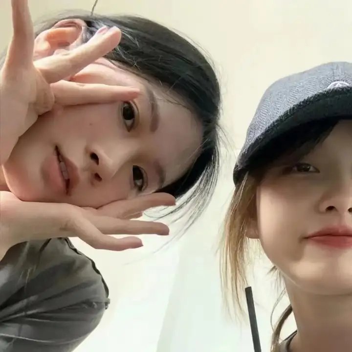 邻家女孩 封面