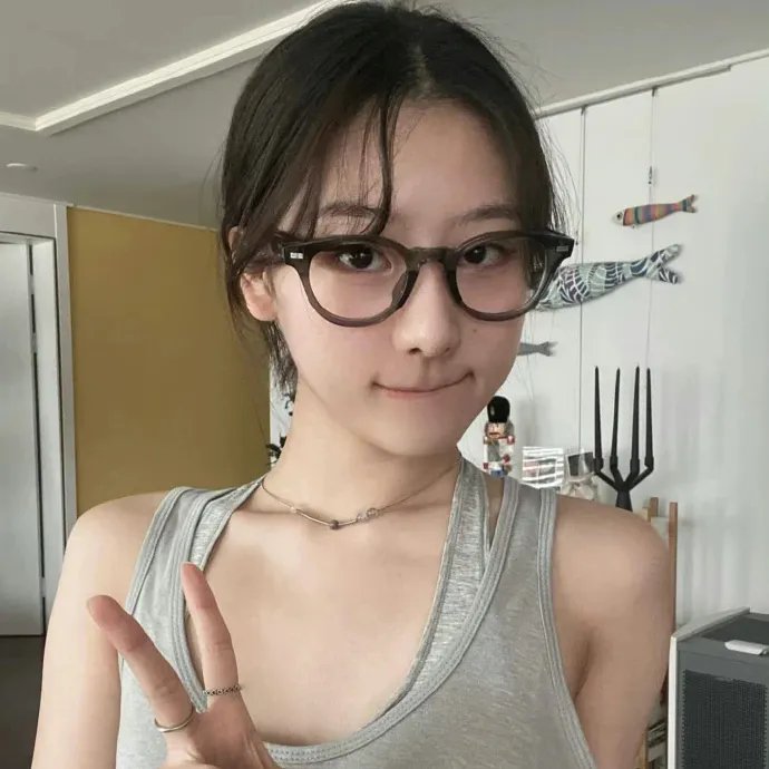 我的媳妇是女王 封面